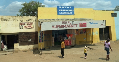 Royal Supermarket.jpg