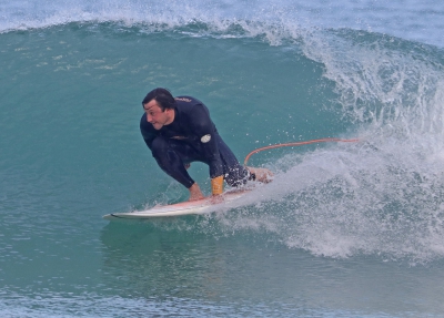 Surfer 5.jpg